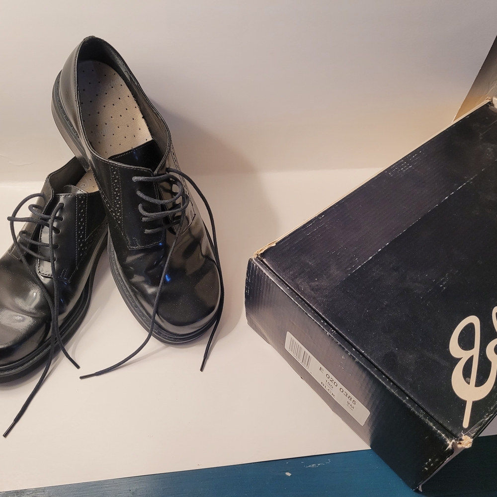 Black Leather Women's Shoes